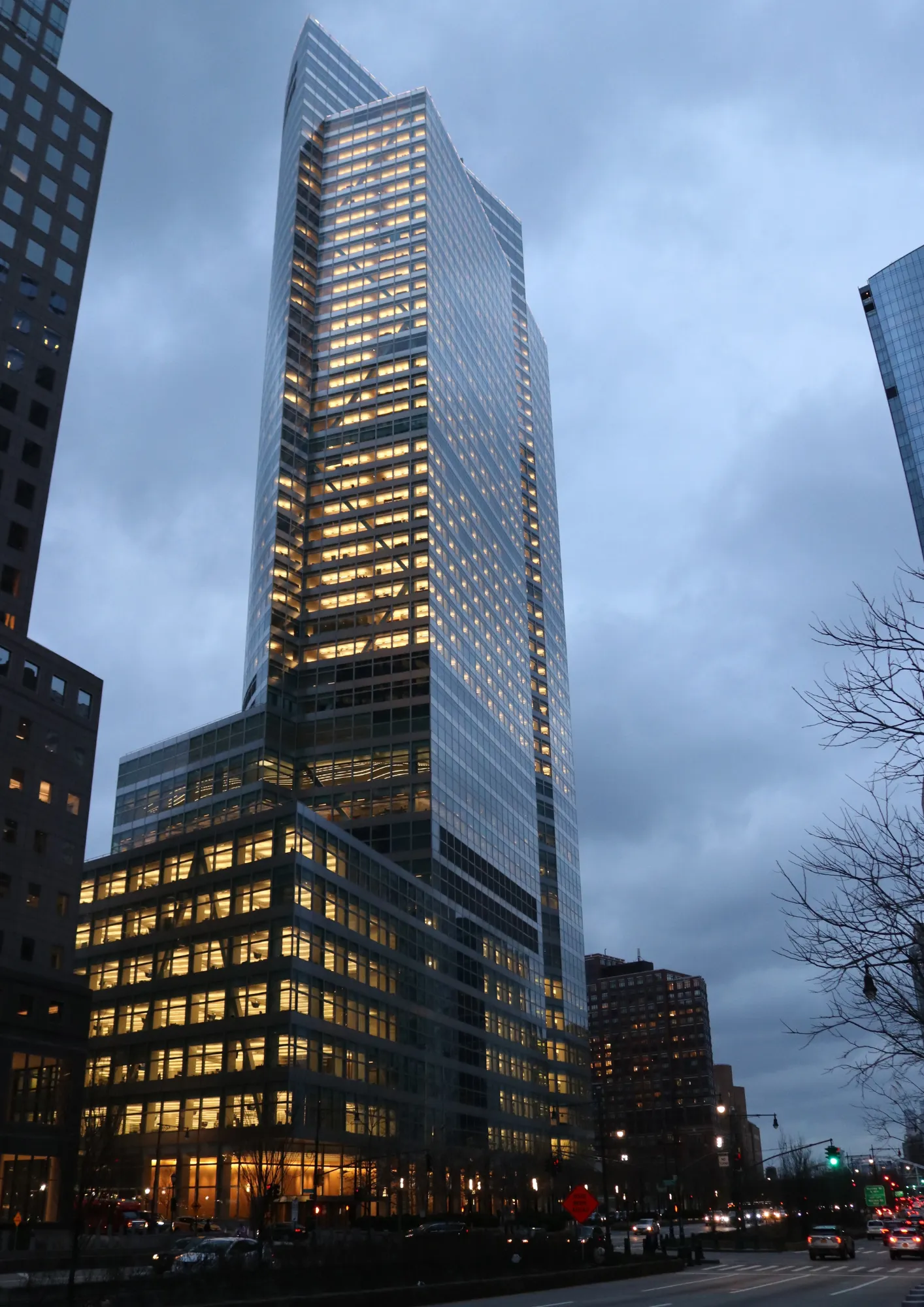 US COMPANIES EXPANDING TO APAC AND EMEA